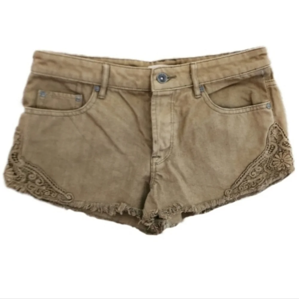 Roxy Embroidered Denim Cut Off Shorts Tan Size 26